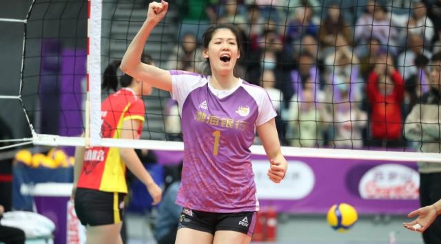 开云体育下载入口-李盈莹全场独揽25分 排超总决赛天津女排扳回一城