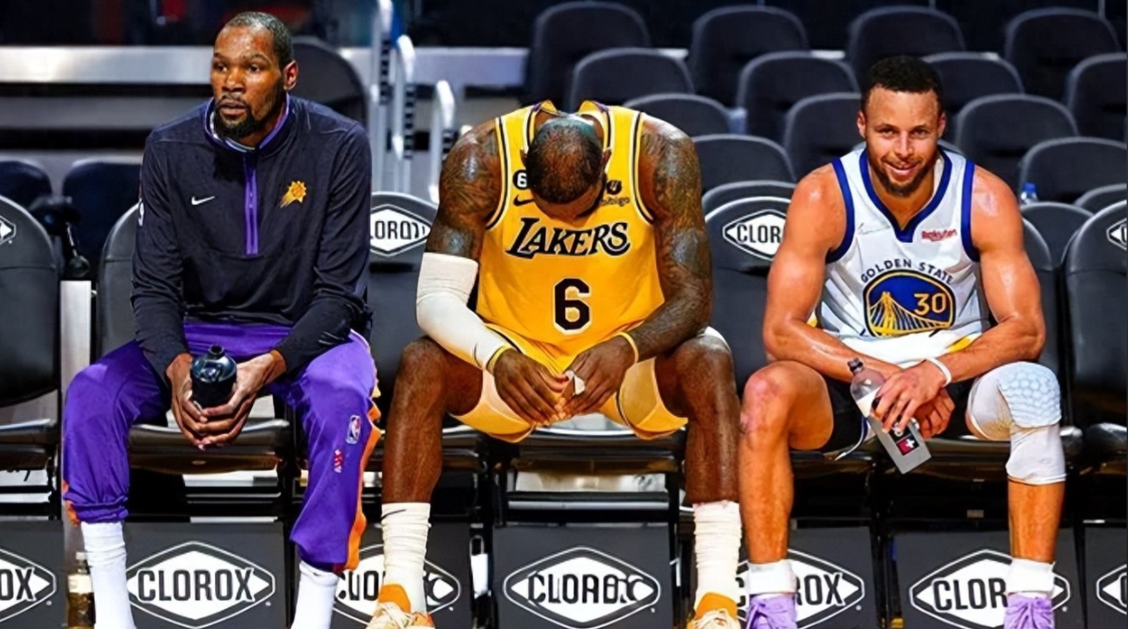 开云体育下载网页版-狂送5连败！从争冠热门跌至西部垫底，三巨头成累赘 离解散不远了